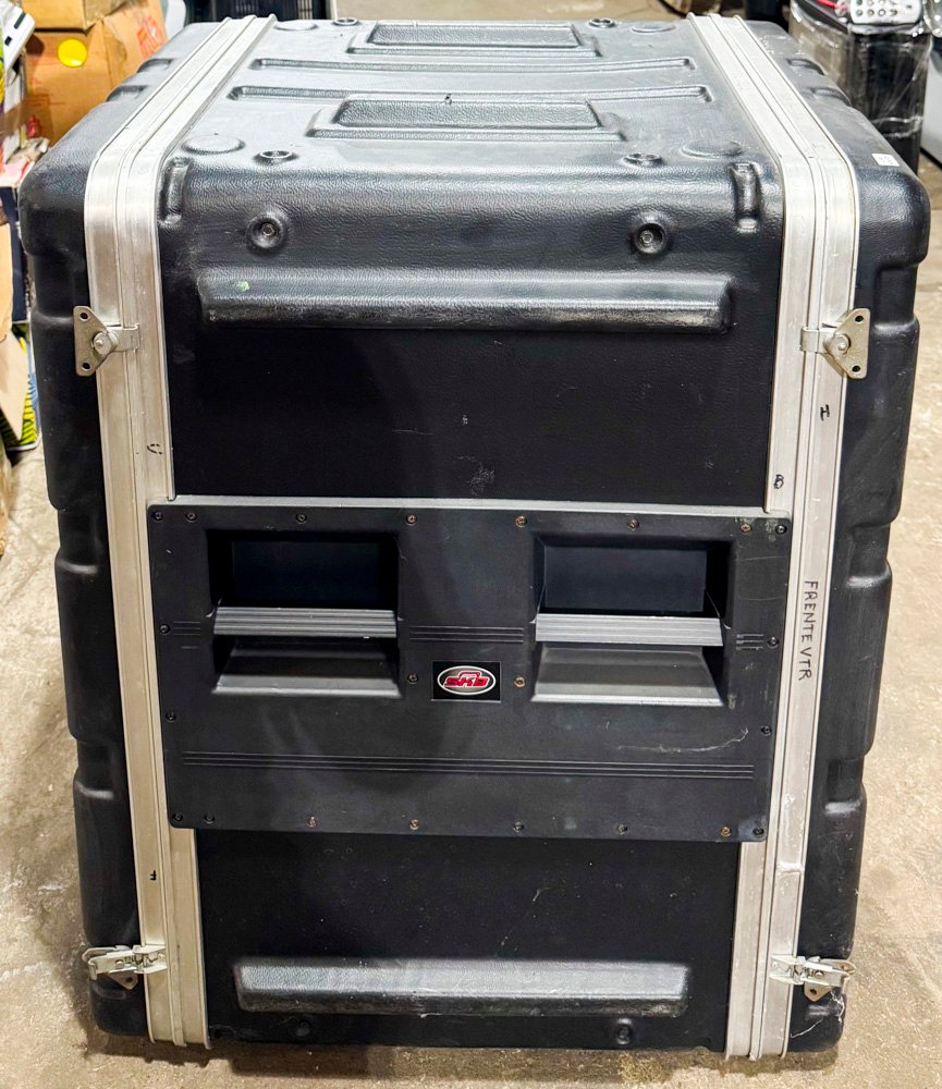 Lote siguiente: Rack SKB PROFESIONAL PARA AUDIO 90x70x60 - Equipamiento de audio