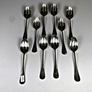 Lote siguiente: Diez Cucharas de Metal Christofle