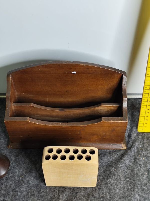 Set de 3 piezas de madera: organizador, florero y portalápices
