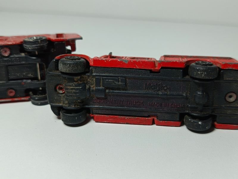 Juguetes de bomberos Maisto y Corgi en miniatura - imagen 3