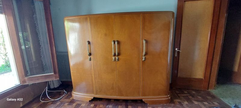Lote anterior: Gran ropero estilo art deco macizo en impecable estado