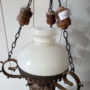 Lámpara Antigua de Madera y Opalina - imagen 3