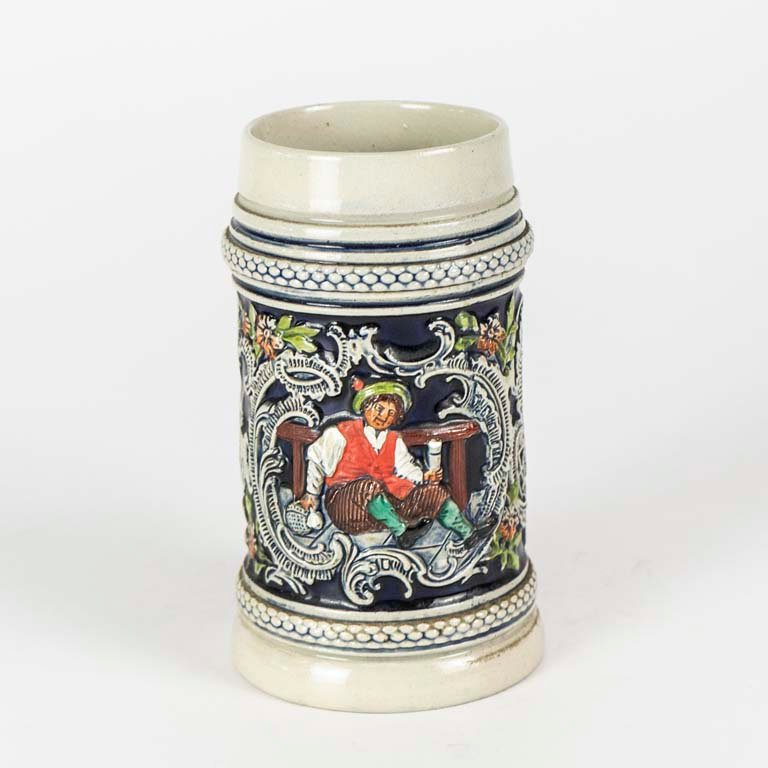 Lote siguiente: Jarra de cerveza alemana de gres para decoración