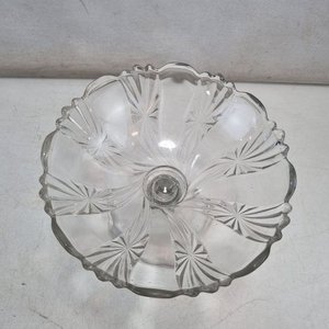 Elegante Copa Frutera de Vidrio Transparente con Pie y Diseño Labrado - imagen 3