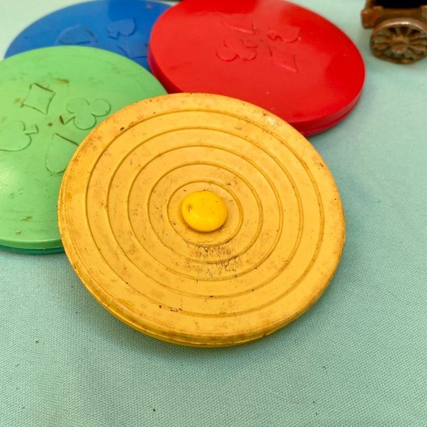 Lote de artículos variados: sujetadores, caja y accesorios - imagen 3