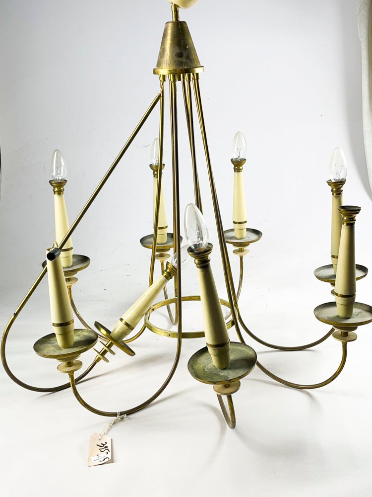 Lote anterior: Candelabro de bronceado con 8 luces