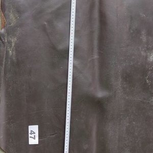 Lote siguiente: Lote de Cuero Natural Napa Marrón Oscuro