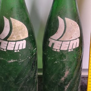 Dos Botellas Antiguas de Teem Verdes - imagen 3
