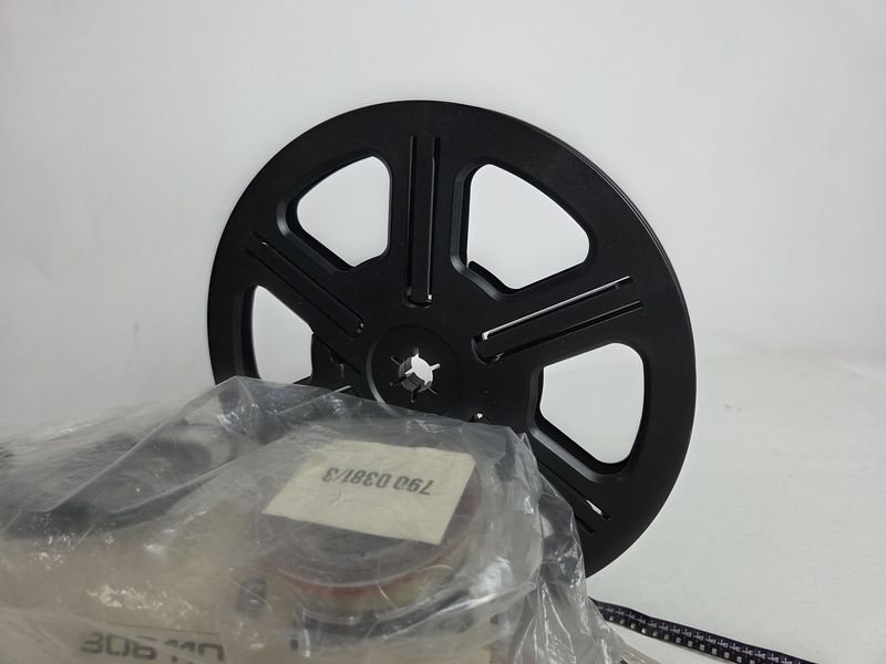 Proyector de 8 mm con manuales en muy buen estado general - imagen 12