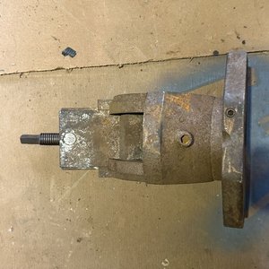 Lote de Accesorios de Precisión para Rectificadora: Platos Magnéticos, Mordazas y Más - imagen 29