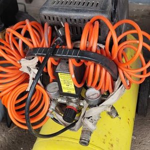 Compresor de Aire Goldex 50 Litros con Manguera - imagen 2