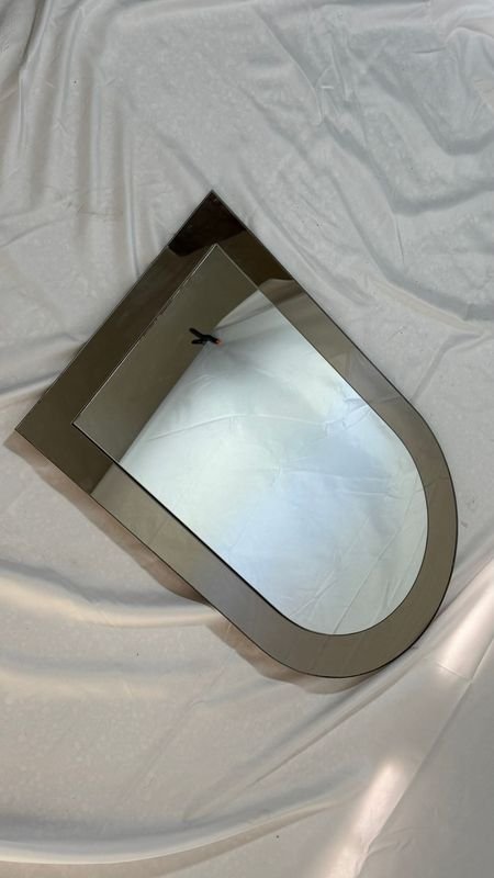 Item 880933 - Image 1