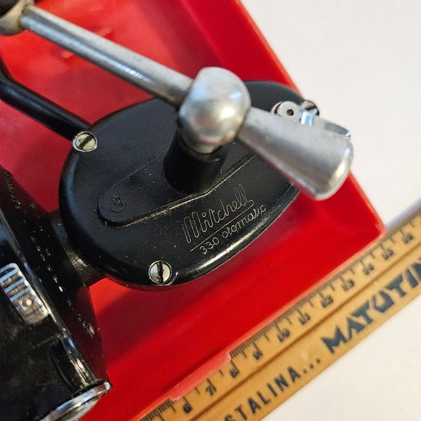 Reel Mitchell Automático Antiguo en su Caja - imagen 2