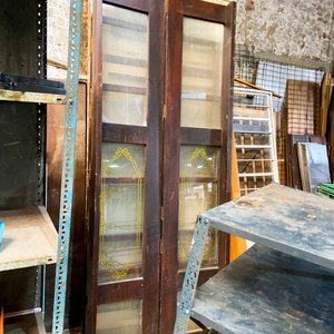 Dos Puertas Dobles de Madera y Vidrio con Diseño - imagen 2