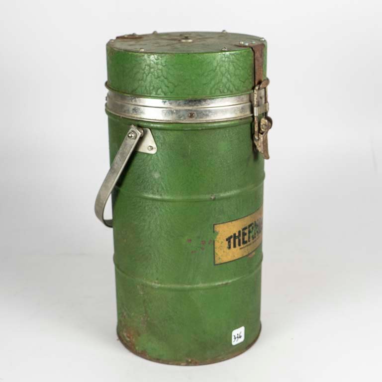 Termo antiguo de chapa - Medidas: alto 39cm - imagen 2