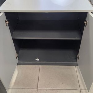 Archivador Gris con Puertas y Llave - imagen 2