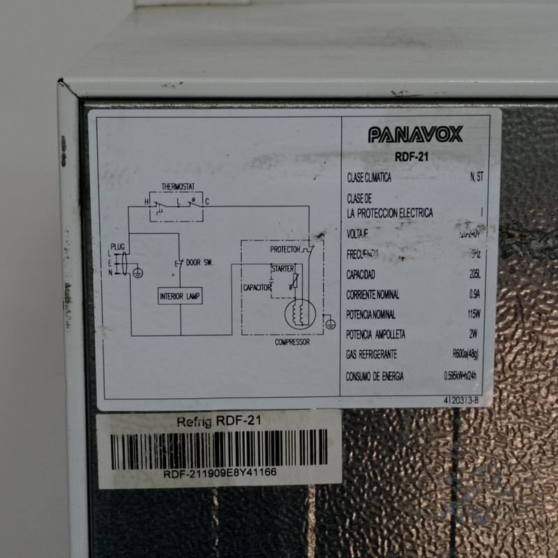 Heladera con freezer marca Panavox. Prende y enfría. - imagen 7