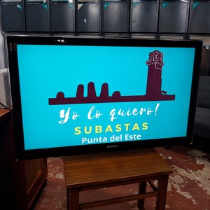 Lote siguiente: Televisor Samsung LCD 40" Full HD con Control Remoto