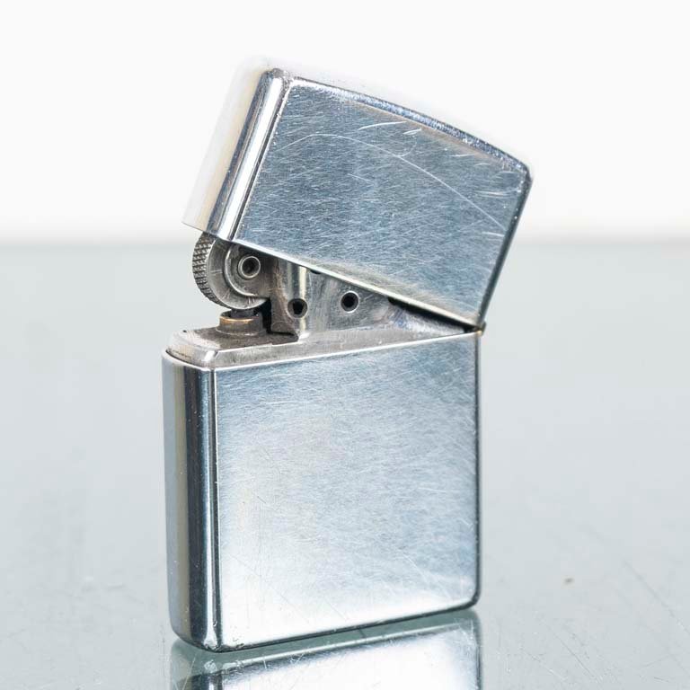 Lote siguiente: Encendedor Zippo de alta calidad