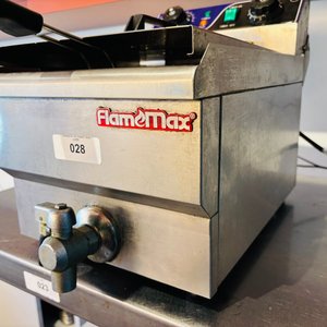 Lote #028 – Fritador eléctrico Flamemax, de mesa,  de un servicio, con estructura de acero inoxidable y canasto - imagen 4