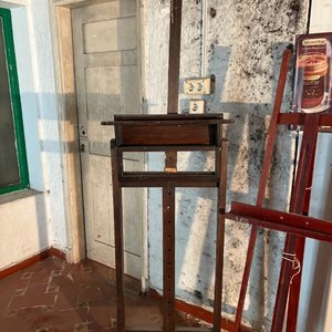 Lote de 3 Atriles de Madera para Restaurar - imagen 4