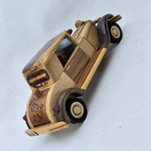 Réplica Artesanal Ford Modelo A 1929 en Madera - imagen 3