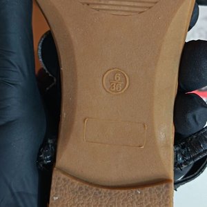 8080 2-  lote de calzado nuevo, alguno puede tener detalle, ver talle y detalles en fotos - imagen 9
