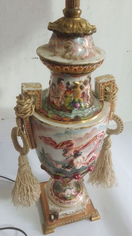 Lámpara de mesa en porcelana Capodimonte, marca N 1920 - imagen 9