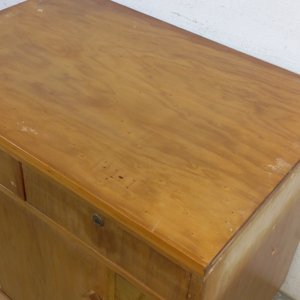 Aparador bajo de madera con 2 cajones y 2 puertas corredizas - imagen 7