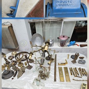 Lote siguiente: Lote de Lámparas, Herrajes y Accesorios de Bronce y Metal