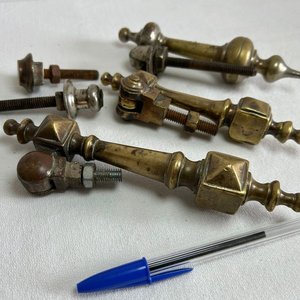 Tiradores de Bronce Macizo Estilo Clásico - imagen 2