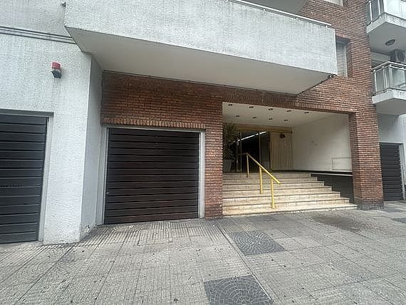 Item 31802 - Image 0