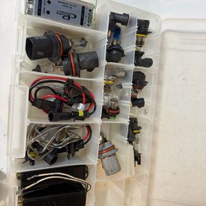 Lote de 3 organizadores con fusibles, bombillas y convertidor de audio - imagen 5