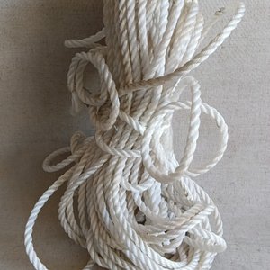 Piola de Nylon Blanca de 30 Metros - imagen 4