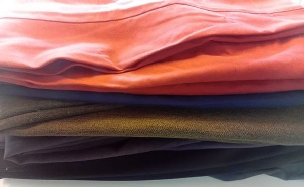 Pantalones de diferentes tallas y modelos unisex - imagen 2