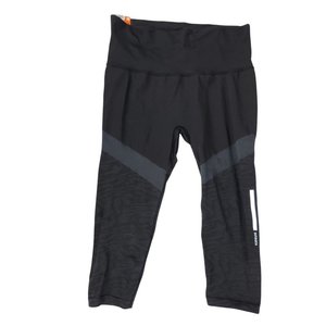 Lote siguiente: Calza 3/4 Running Mujer Negra Talle M Nueva