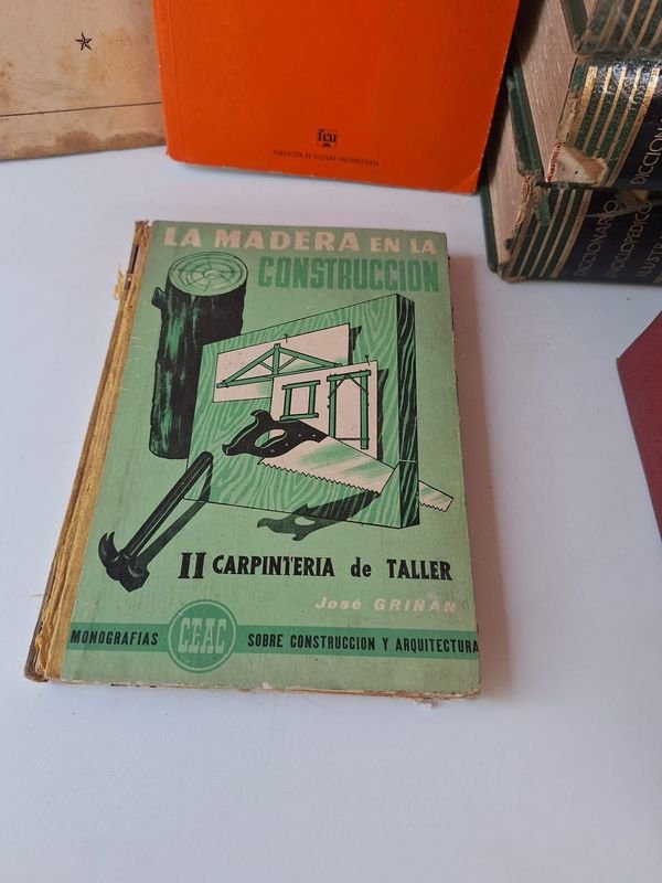 Colección de libros enciclopédicos y manuales - imagen 2