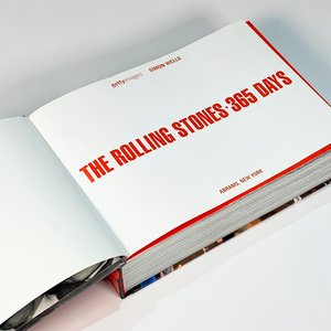 Libro "The Rolling Stones - 365 Days" (1963-1969), Tapa Negra - imagen 2