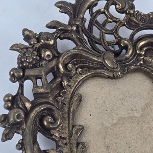 Antiguo Marco de Bronce Estilo Barroco con Querubines - imagen 4