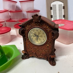 Lote de 18 piezas: Tupperware, exprimidor, reloj y portarretrato - imagen 7