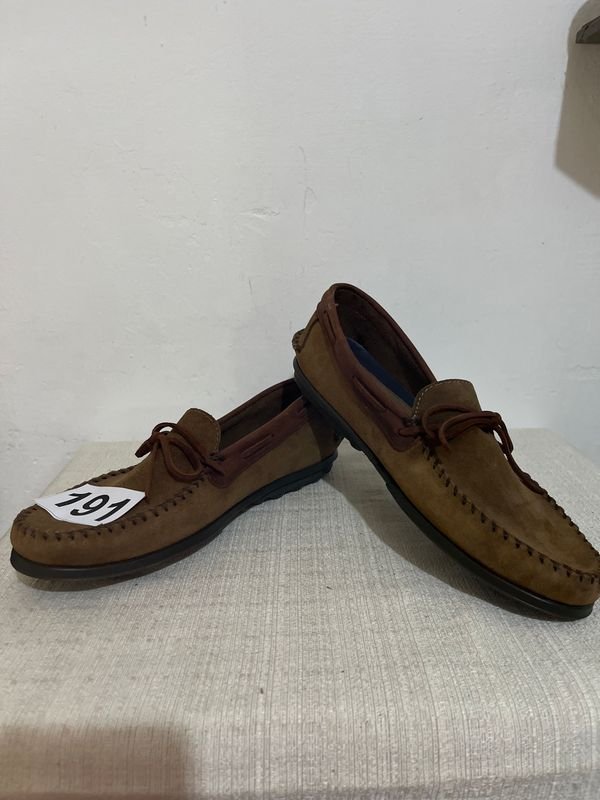 Item 872396 - Image 1