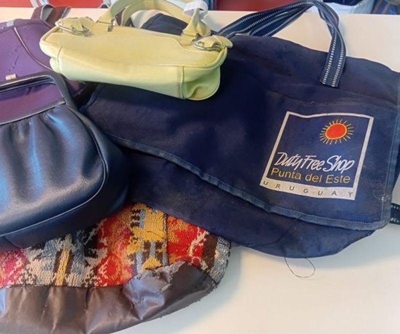 Colección de bolsos y carteras de segunda mano - imagen 2