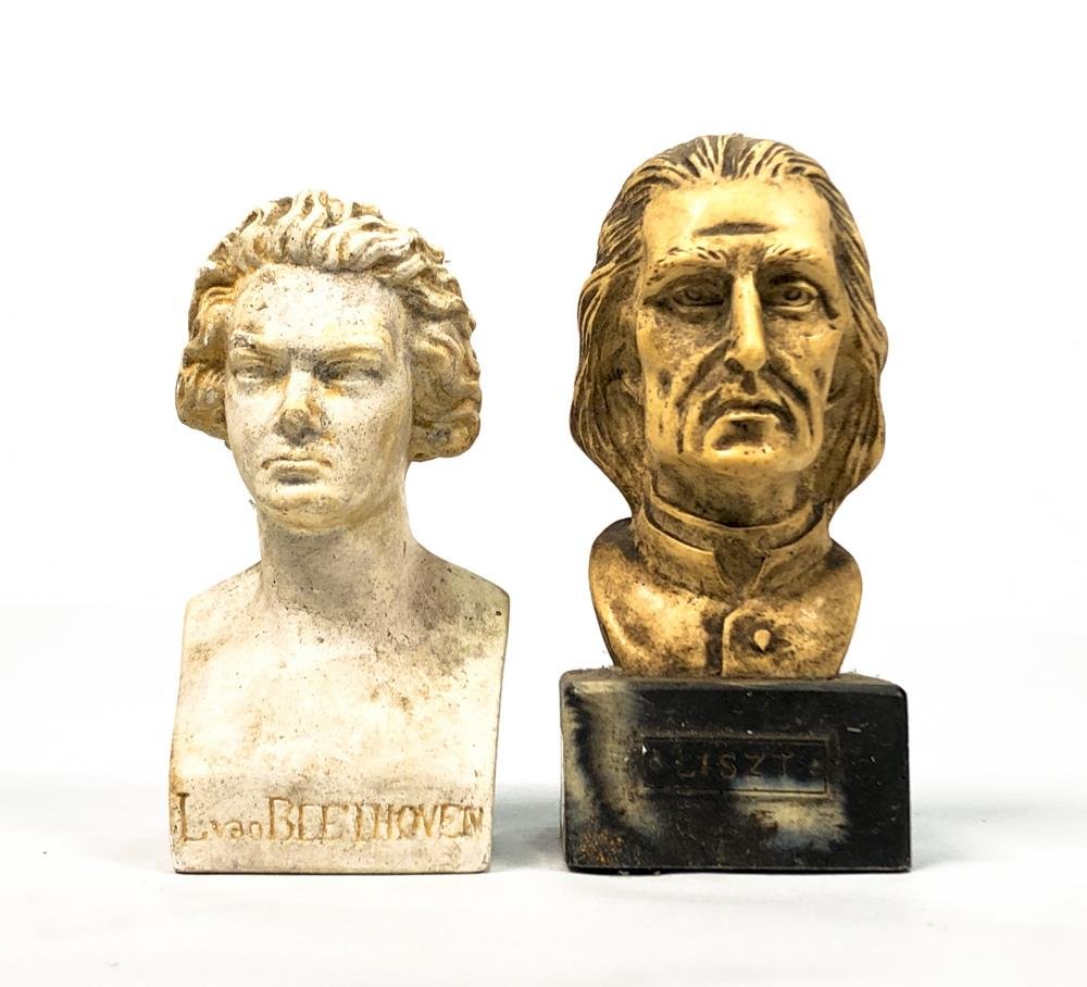 Dos Bustos de Personajes Históricos, 10 cm