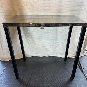 Mesa de Hierro con Tapa de Acero Inoxidable - imagen 5