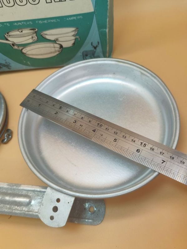 Kit de cocina de aluminio 5 piezas para campistas, cazaristas y pescadores - imagen 9