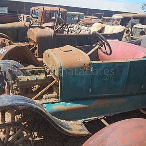 Antiguos Automóviles Clásicos para Restaurar - imagen 4