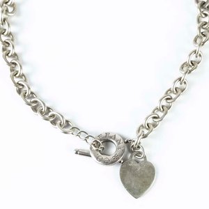 Lote anterior: Gargantilla Tiffany & Co. de Plata con Dije Corazón