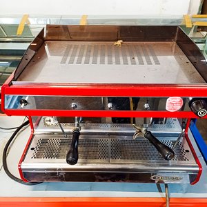 Máquina de Café Comercial Astoria Profesional con Dos Brazos - imagen 3