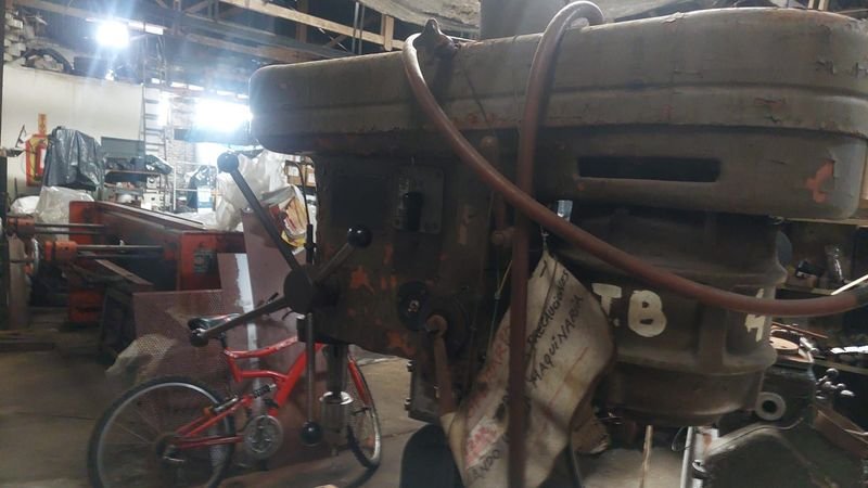 Gran Taladro De Pie A Maquina De Gran Precision Y Utilidad - imagen 7