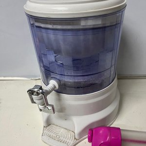 Dispensador de Agua y Pistola Decoradora de Tortas - imagen 4